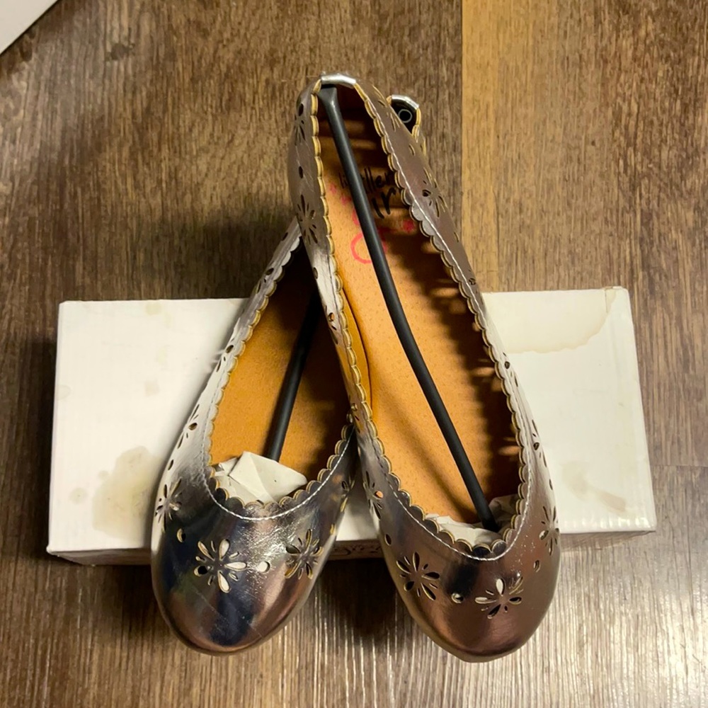 Lace designed Girl Shoes